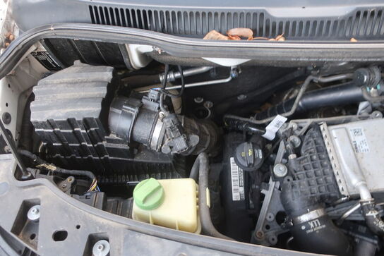 Varebil VOLKSWAGEN Transporter 2.0 Tdi Bmt 102hk Kassevogn Kort