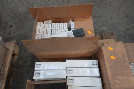 Palle med div. varelager