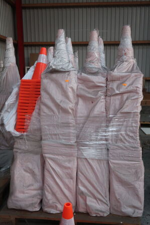 4 stk. paller med afspærringskegler