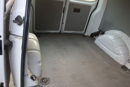 Varebil VOLKSWAGEN Transporter 2.0 Tdi Bmt 102hk Kassevogn Kort