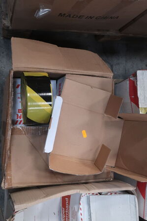 Palle med afspærringsbånd