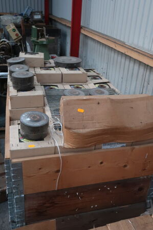 Palle med div. Skæreskiver