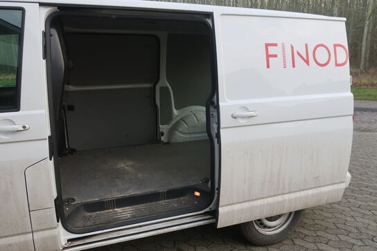 Varebil VOLKSWAGEN Transporter 2.0 Tdi Bmt 102hk Kassevogn Kort