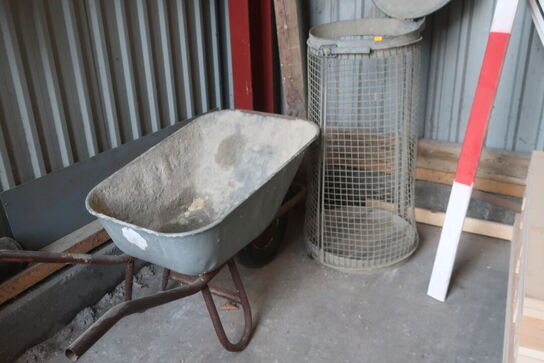 Trillebør samt skraldespandsstativ