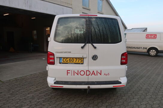 Varebil VOLKSWAGEN Transporter 2.0 Tdi Bmt 102hk Kassevogn Kort