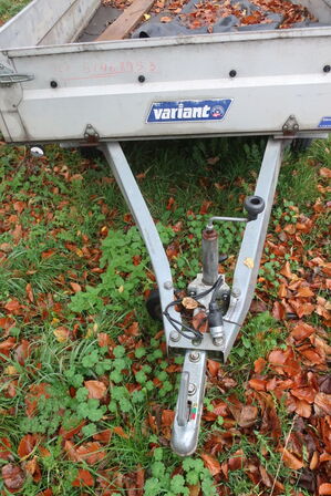 Trailer VARIANT VA 756AS-13 750 kg.