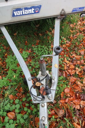 Trailer VARIANT VA 756AS-13 750 kg.