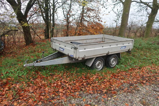 Trailer VARIANT VA 756AS-13 750 kg.