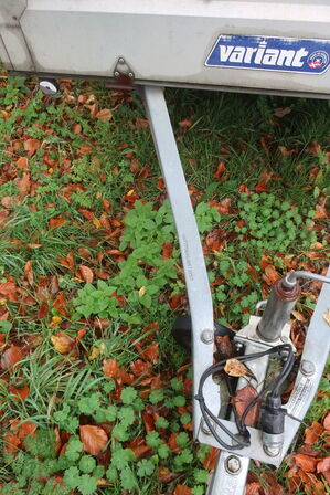 Trailer VARIANT VA 756AS-13 750 kg.