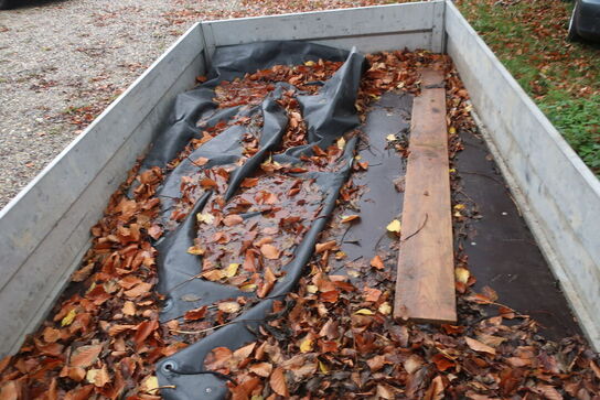 Trailer VARIANT VA 756AS-13 750 kg.