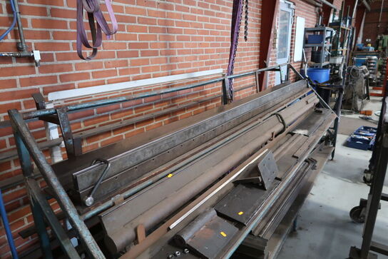 Stativ med div. jern