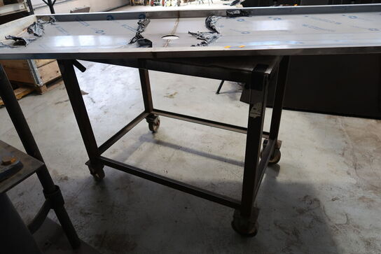 Arbejdsbord på hjul