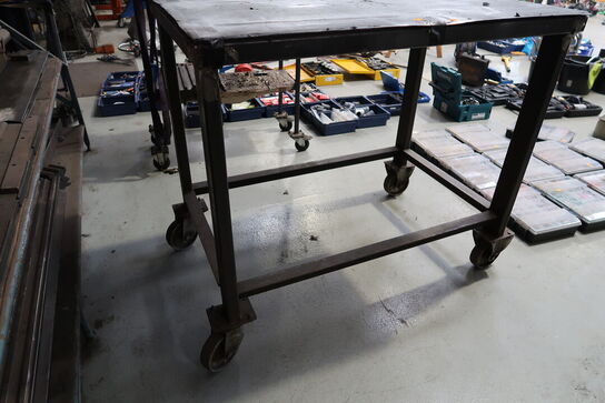 Arbejdsbord på hjul