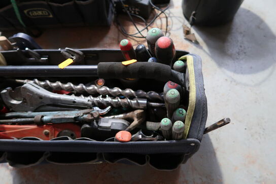 Værktøjstaske med div. Værktøj