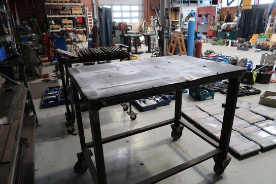 Arbejdsbord på hjul