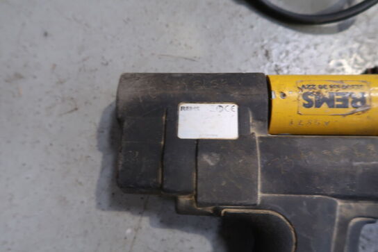 Akku axialpresse REMS Ax-Press 30 med 3 stk. batterier
