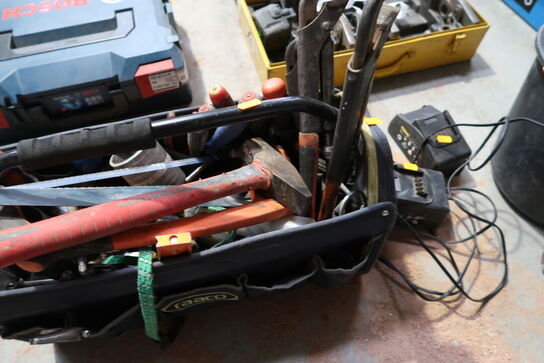 Værktøjstaske med div. Værktøj