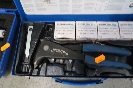 2 stk. værktøjssæt NOVIPRO m.m.