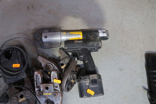 Akku radialpresse REMS 578001 med batteri, lader m.m.