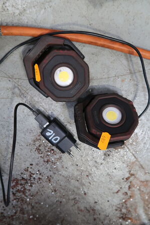 2 stk. arbejdslamper