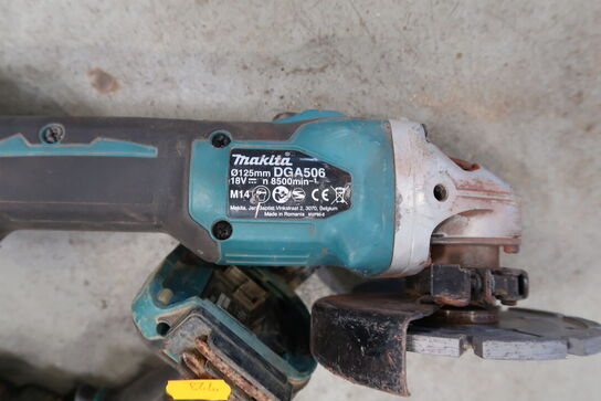 2 stk. akku håndværktøj MAKITA DGA506 m.fl.