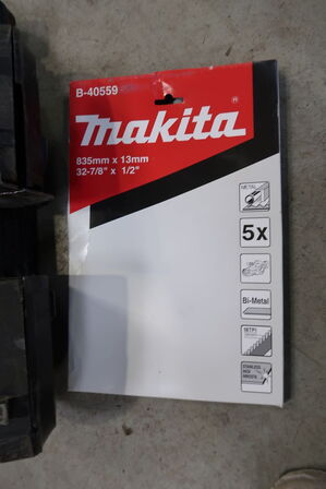 Akku båndsav MAKITA DPB181 med batteri