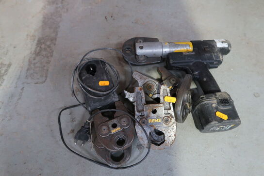 Akku radialpresse REMS 578001 med batteri, lader m.m.