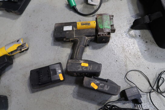 Akku axialpresse REMS Ax-Press 30 med 3 stk. batterier