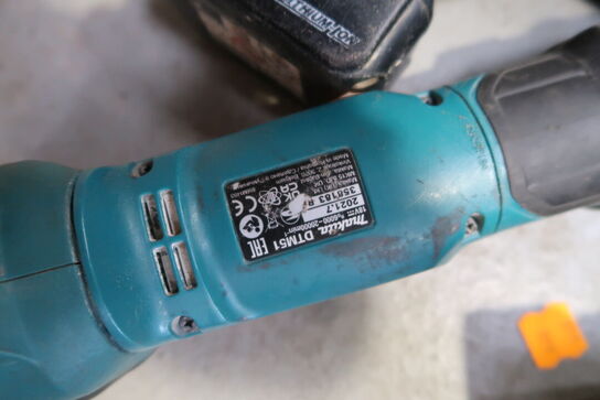 3 stk. akku håndværktøj MAKITA DJR187, DGA506, DTM51 med 3 stk. batterier