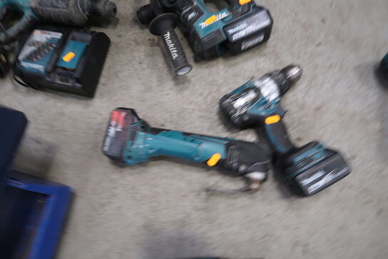 2 stk. akku håndværktøj MAKITA DHP481, DTM51 med 2 stk. batterier