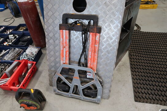 Sækkevogn samt rampe