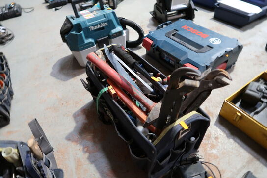 Værktøjstaske med div. Værktøj