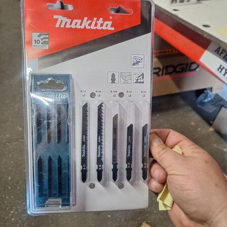Makita Bor/bitssæt 60 Dele + Makita stiksavklinger 10 dele