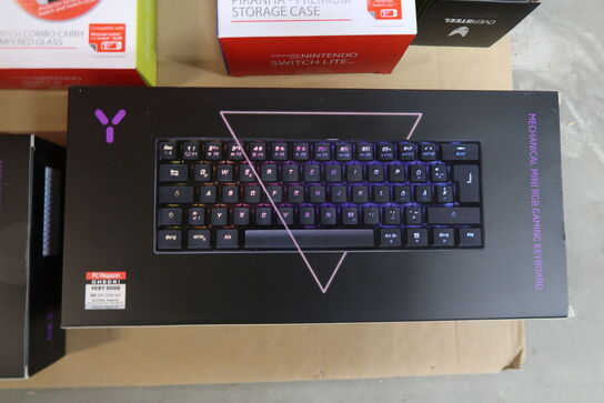 Stort parti gamning udstyr 