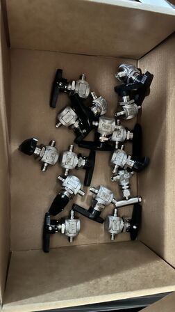 Stainless steel valves 1/8'' HYLOK