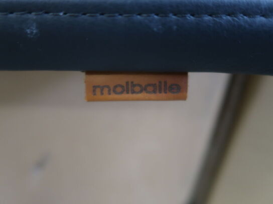 Læder hynde med ryglæn (monteres på mur) + ekstra siddehynde MOLBALLE (se beskrivelse)