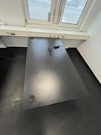 Fem hæve/sænkeborde  