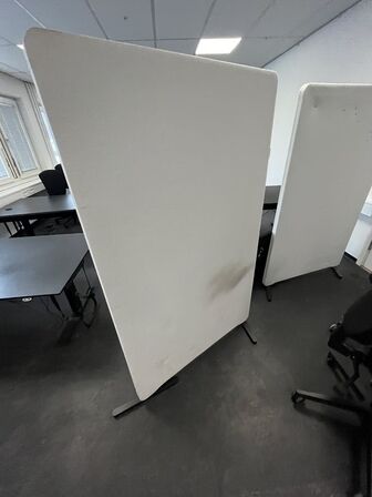 Tre støjskærme, assorterede