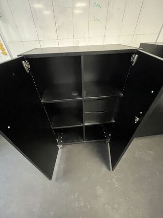 Syv kontorskabe, EFG. 