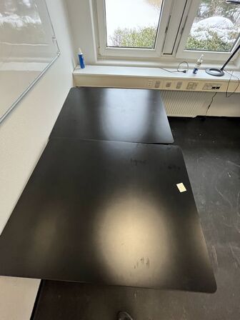 To hæve/sænkeborde. 