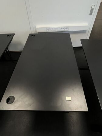 Fem hæve/sænkeborde  