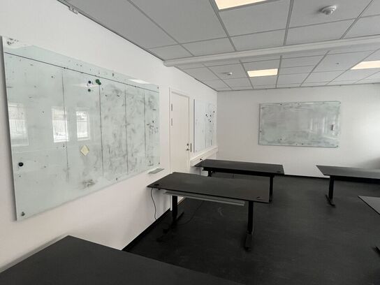 Tre store glastavler. 