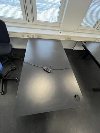 Fem hæve/sænkeborde  