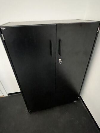 Ti kontorskabe, EFG. 