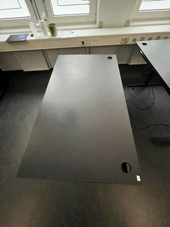 Fire hæve/sænkeborde, assorterede. 