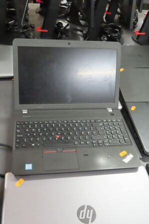 Bærbar computer LENOVO E560