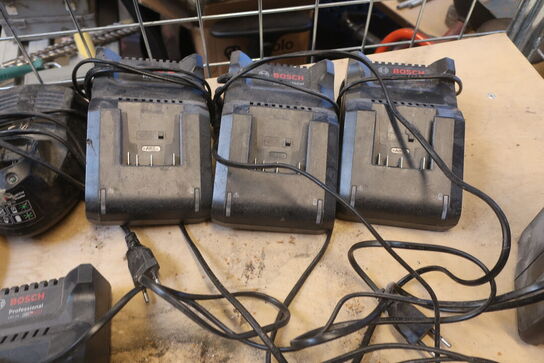 Stiksav, 8 stk. lader BOSCH og batterilader