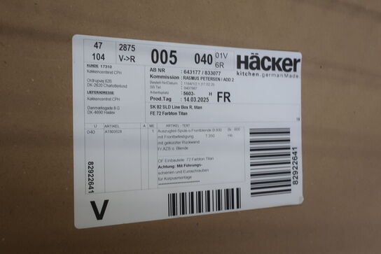 Div. køkkeskabe HÄCKER og tilbehør, udstillingsmodel