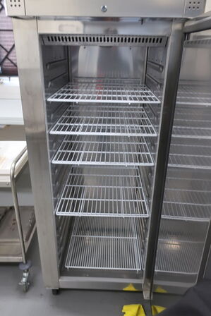 Køleskab TEFCOLD RK710