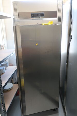 Køleskab TEFCOLD RK710